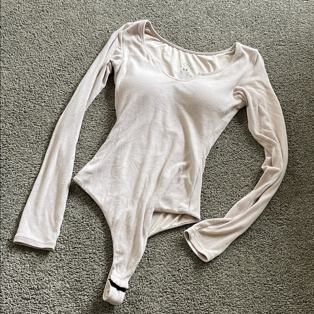 KLASSY NETWORK XS Elegant Cream Long Sleeve Bodysuit